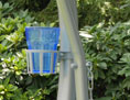 Porta bevande per dondolo argento bicchiere blu