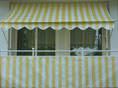 Tenda da sole giallo-bianco